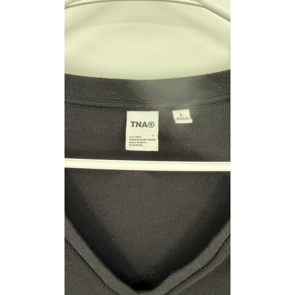 TNA Aritzia Womens V-Neck Ribbed Long Sleeve Top Black Size Large - Picture 3 of 3